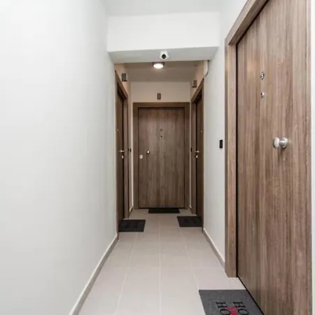 John Apartment *