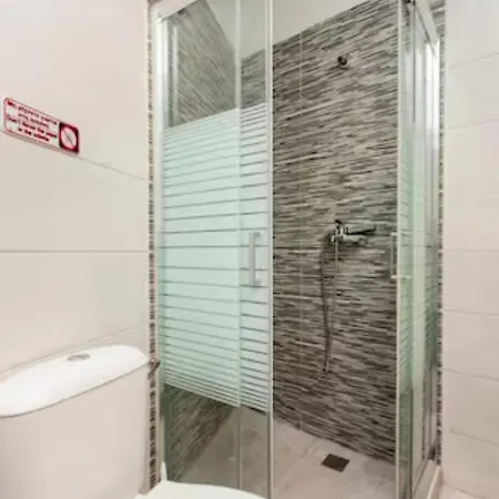 John Apartman